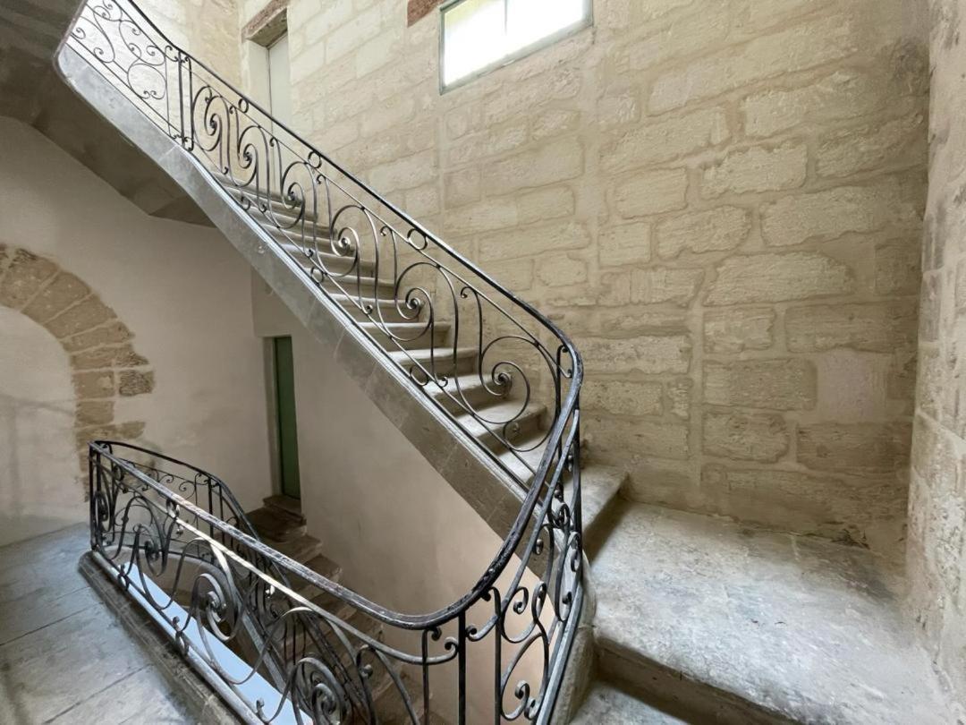 Studette Avec Le Charme De L'ancien Appartement